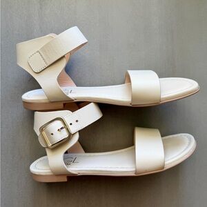 AGL Made in Italy Cream Leather Ankle-Strap Sandals with Buckle size 7